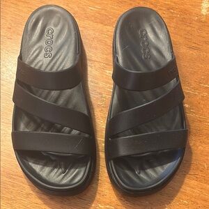 CROCS Women’s Getaway Black Strappy Slide Sandals